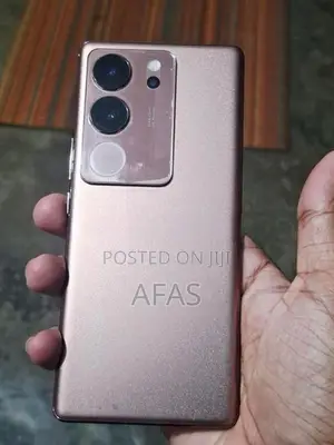Vivo V29 (Used)