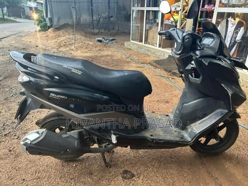 Suzuki Burgman 125 2019