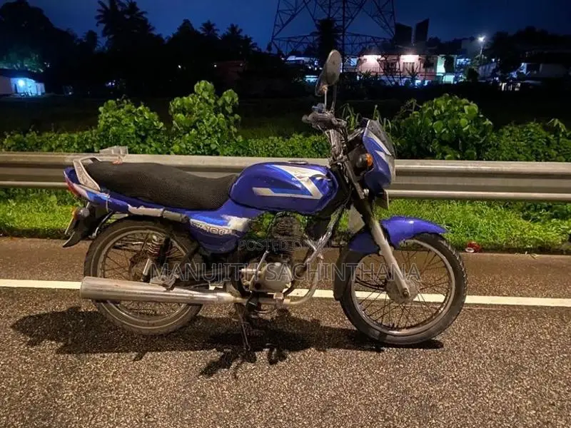 Bajaj CT100 2006