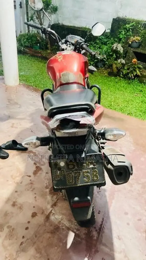 Honda CB Trigger 2015