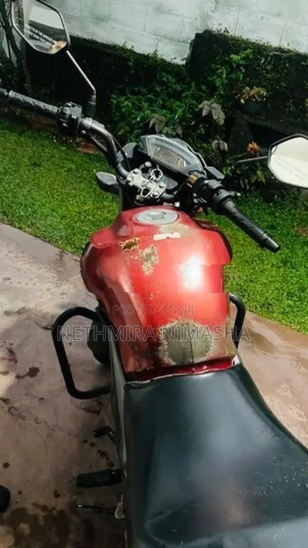 Honda CB Trigger 2015