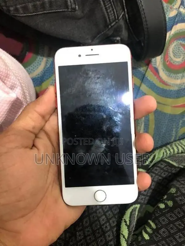 Apple iPhone 7 (Used)