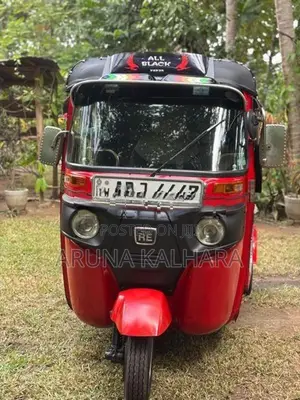 Bajaj RE 2016