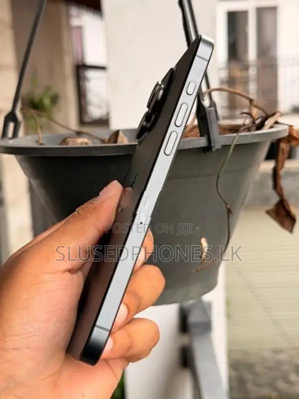 Apple iPhone 15 Pro Max 256GB (Used)