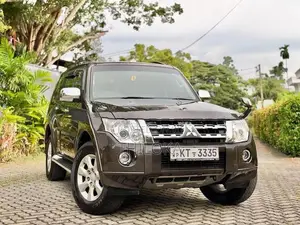 Mitsubishi Montero GLS Sunroof 2012
