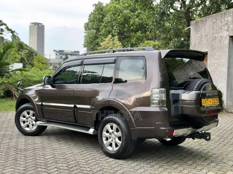 Mitsubishi Montero GLS Sunroof 2012