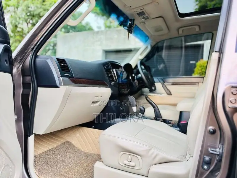 Mitsubishi Montero GLS Sunroof 2012