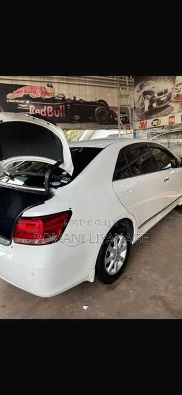 Toyota Premio G Superior 2019