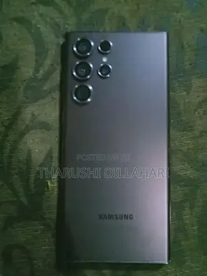 Samsung Galaxy S22 (Used)