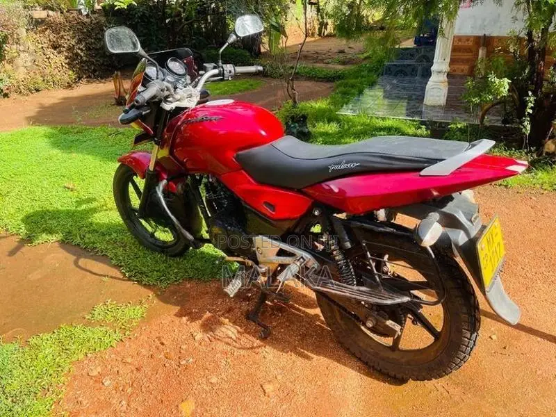 Bajaj Pulsar 180 2002