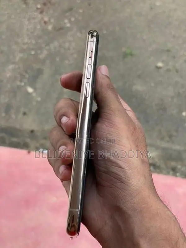 Apple iPhone 11 Pro (Used)