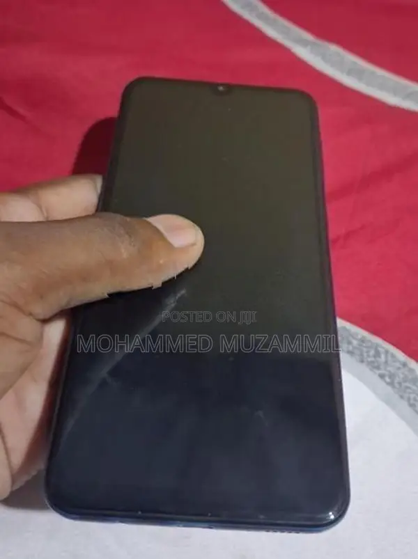 Samsung Galaxy A50 (Used)