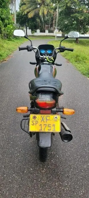 Bajaj Platina 100 2012