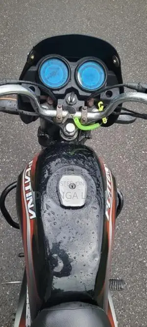 Bajaj Platina 100 2012