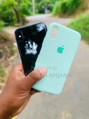 Apple iPhone XS (Used)
