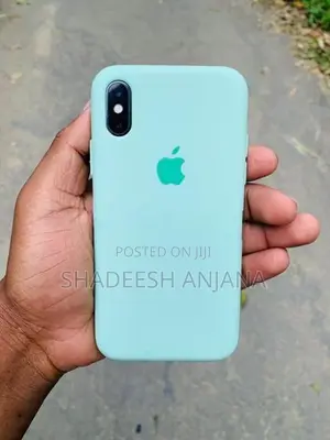 Apple iPhone XS (Used)