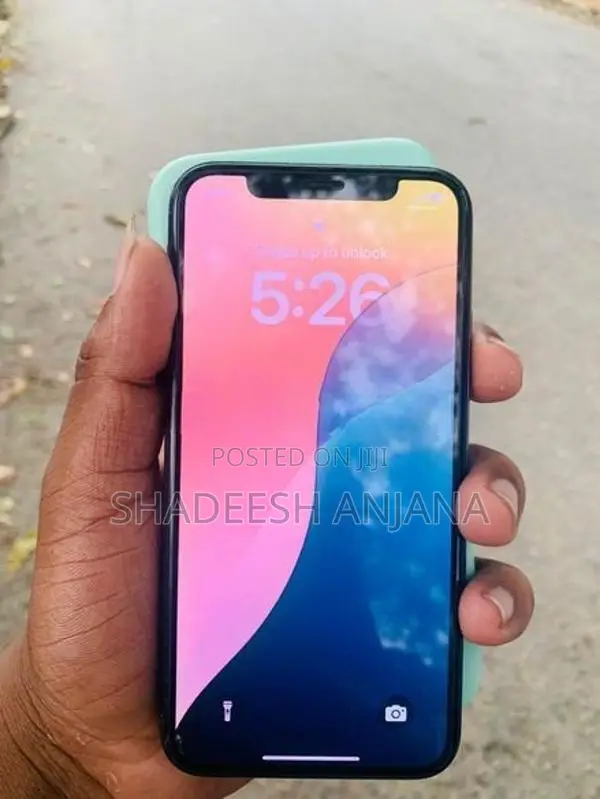 Apple iPhone XS (Used)