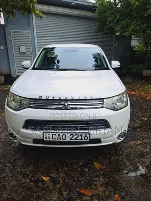 Mitsubishi Outlander 2014 SUV (Used)