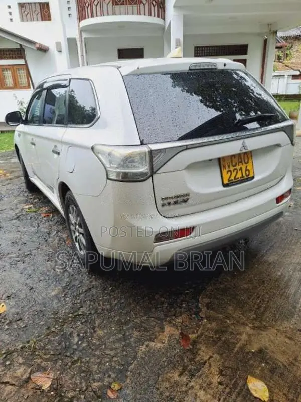 Mitsubishi Outlander 2014 SUV (Used)