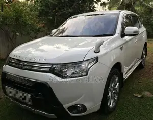 Mitsubishi Outlander 2015 SUV (Used)