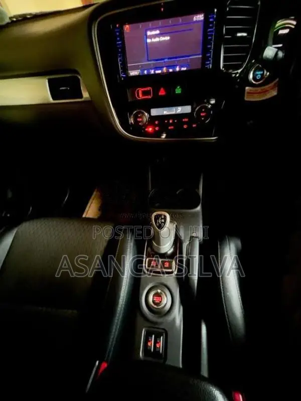 Mitsubishi Outlander 2015 SUV (Used)