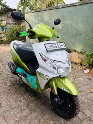 Honda Dio 2015 Motorbike (Used)