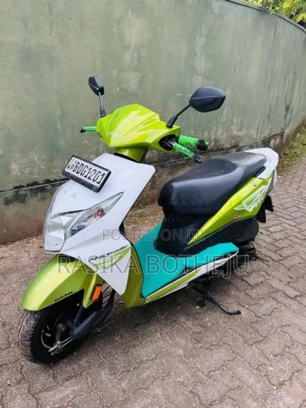 Honda Dio 2015 Motorbike (Used)