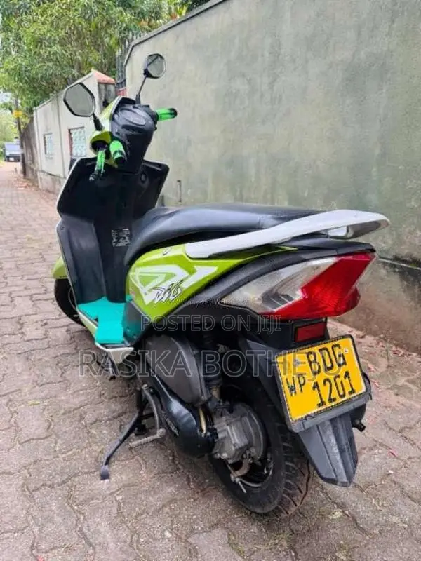 Honda Dio 2015 Motorbike (Used)
