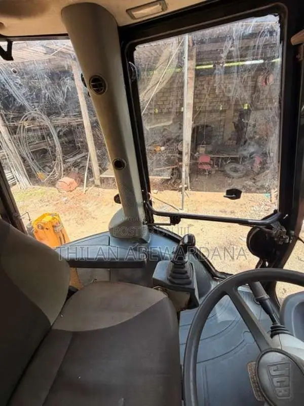JCB 21 2004 Heavy-Duty (Used)