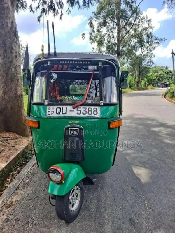 Bajaj 4 Stroke 2009 Three Wheel (Used)