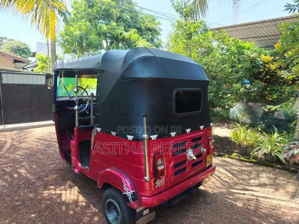 Bajaj RE 4 Stroke 2014 Three Wheel (Used)