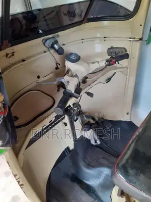 Bajaj RE 2 stroke 2000 Three Wheel (Used)