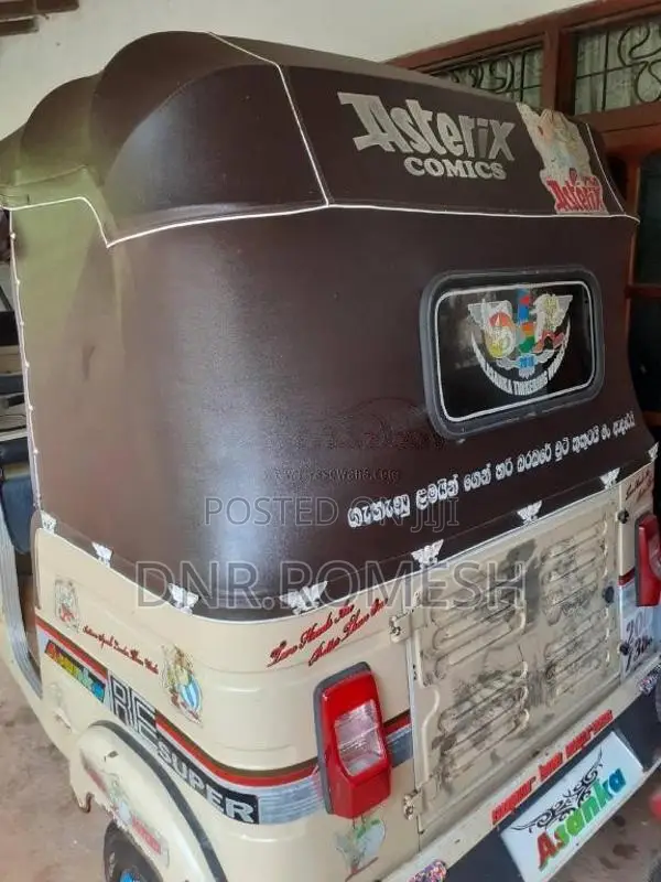 Bajaj RE 2 stroke 2000 Three Wheel (Used)