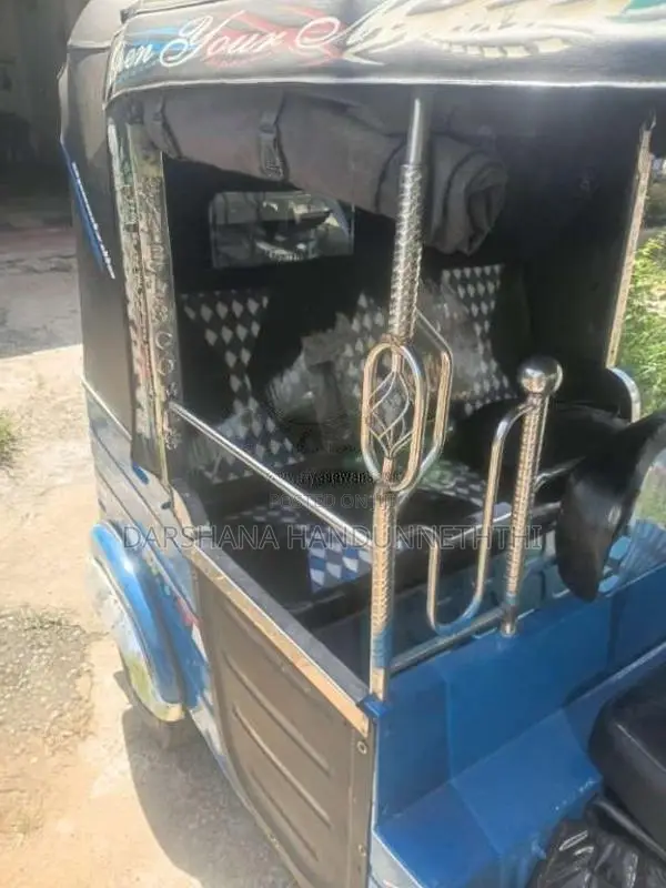 Bajaj Re 2009 Three Wheel (Used)