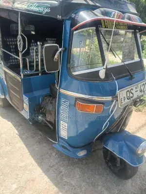 Bajaj Re 2009 Three Wheel (Used)