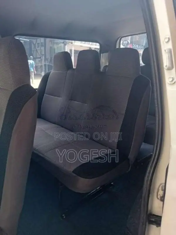 Toyota HIACE 1983 Van (Used)