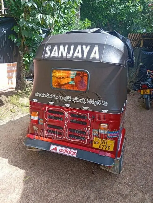 Bajaj RE 2009 Three Wheel (Used)