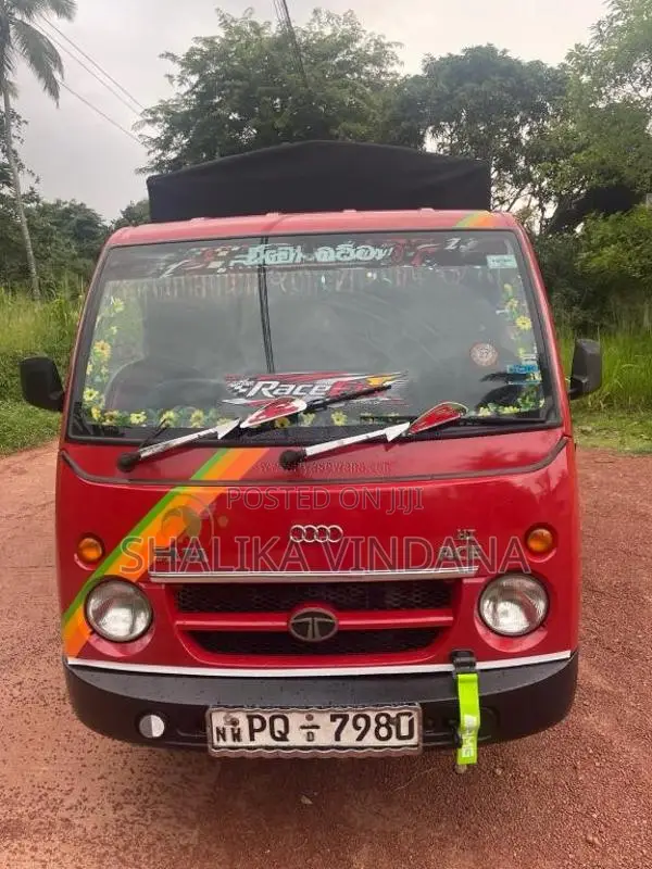 Tata Dimo Batta 2011 Lorry (Used)