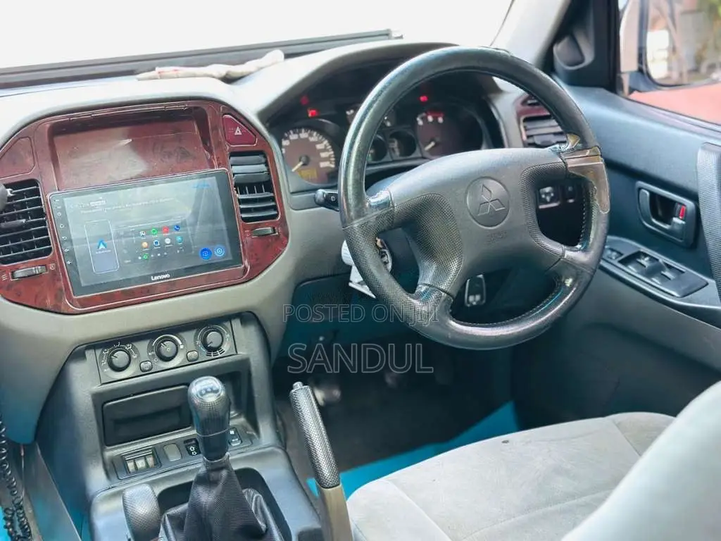 Mitsubishi Montero V76 2000 SUV (Used)