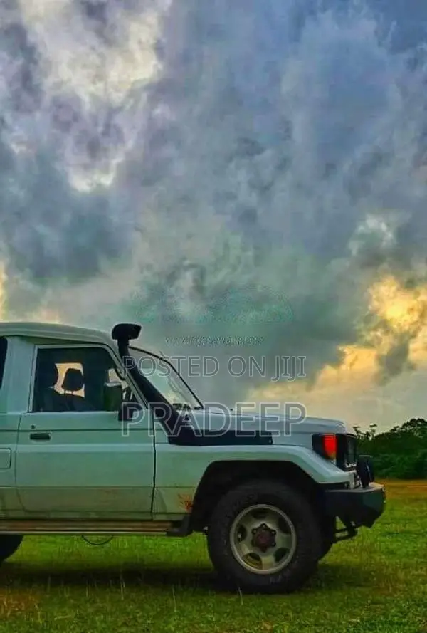 Toyota Land Cruiser Bj75 1986 SUV (Used)