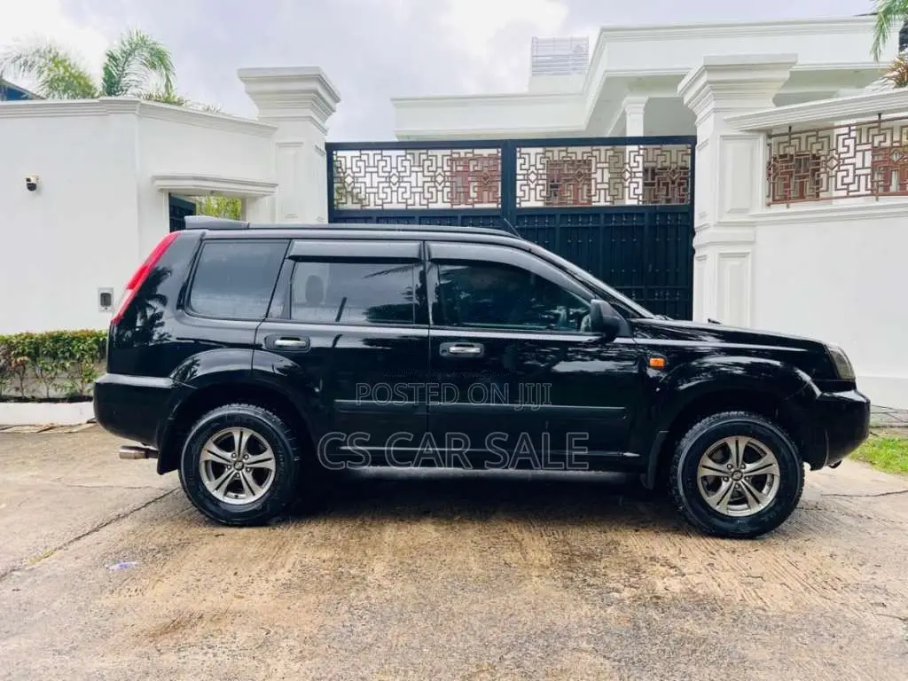Nissan X-TRAIL 2004 SUV (Used)