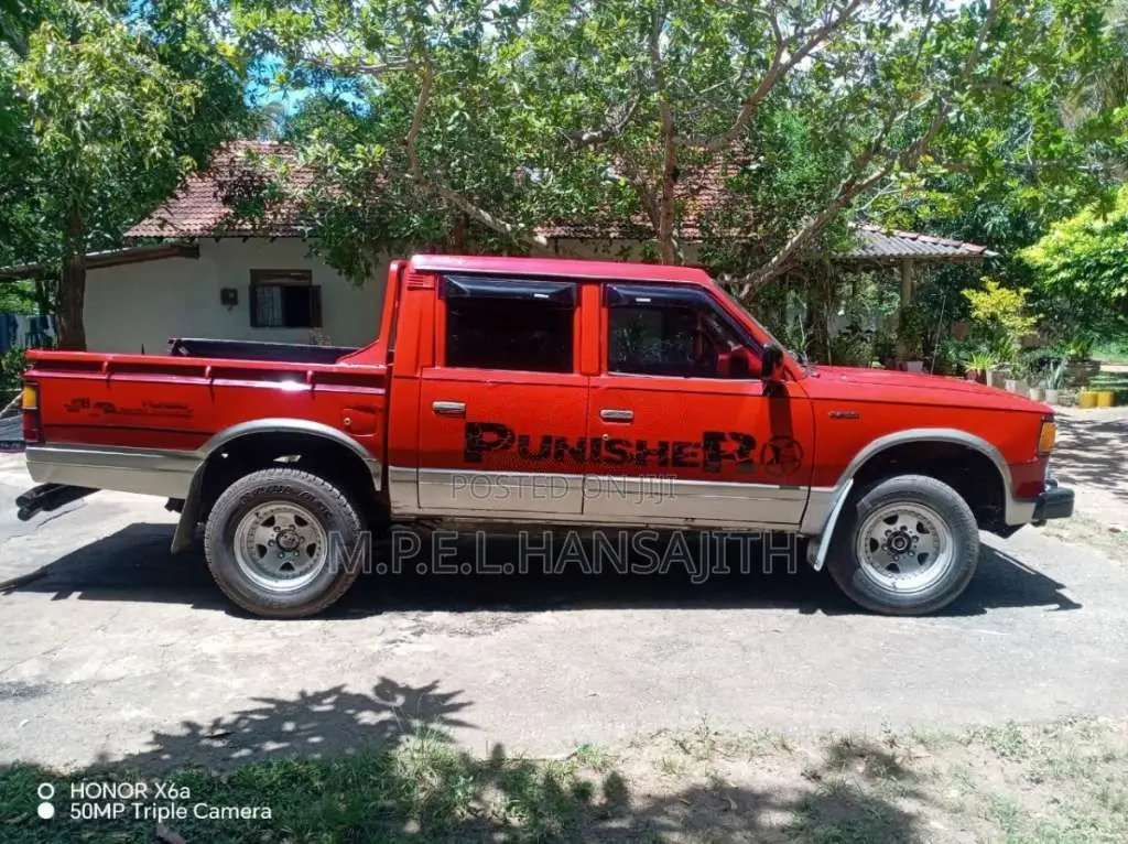 Nissan Datsun 1983 Pickup (Used)