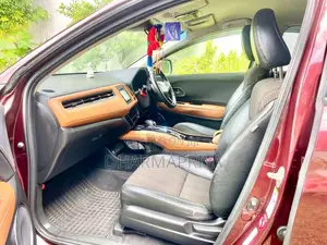 Honda Vezel 2014 SUV (Used)
