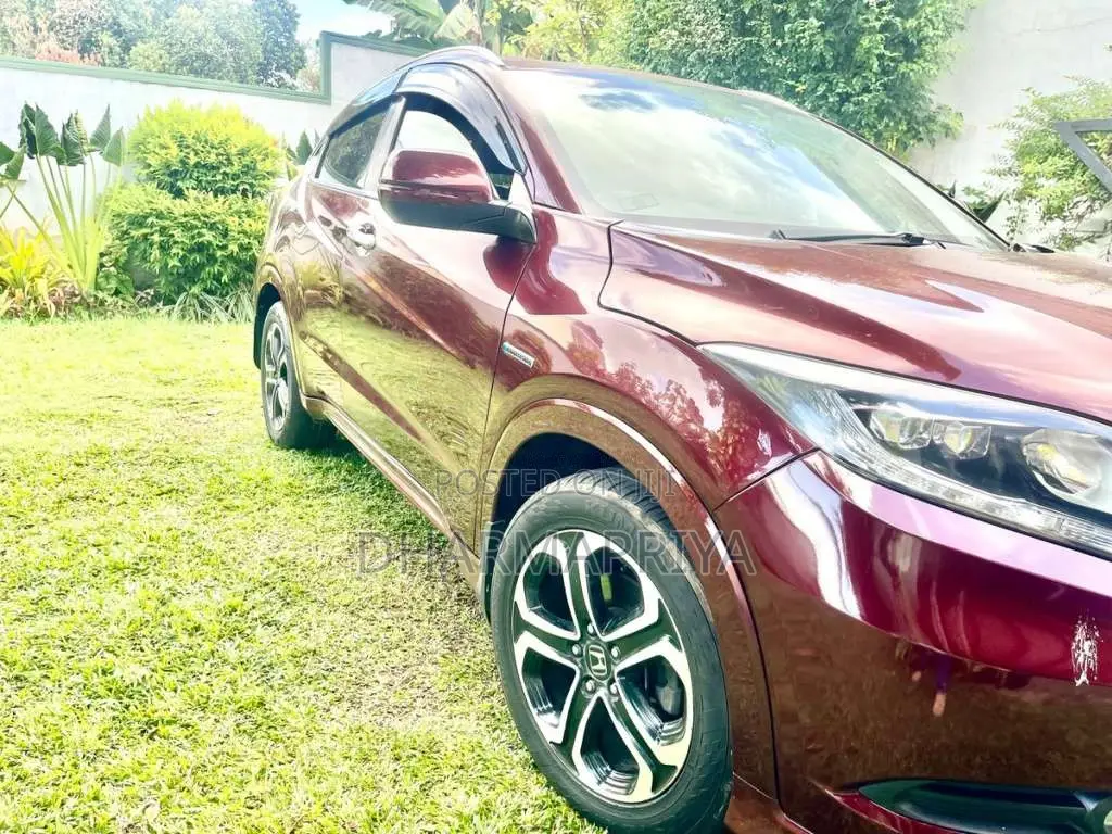 Honda Vezel 2014 SUV (Used)
