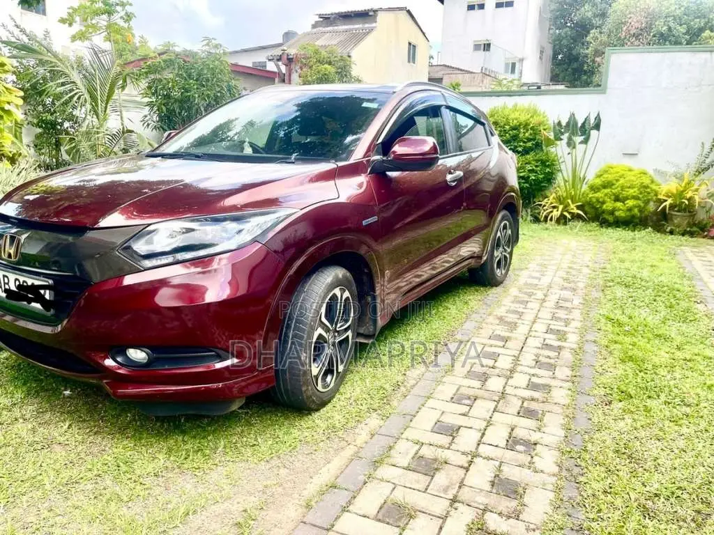 Honda Vezel 2014 SUV (Used)