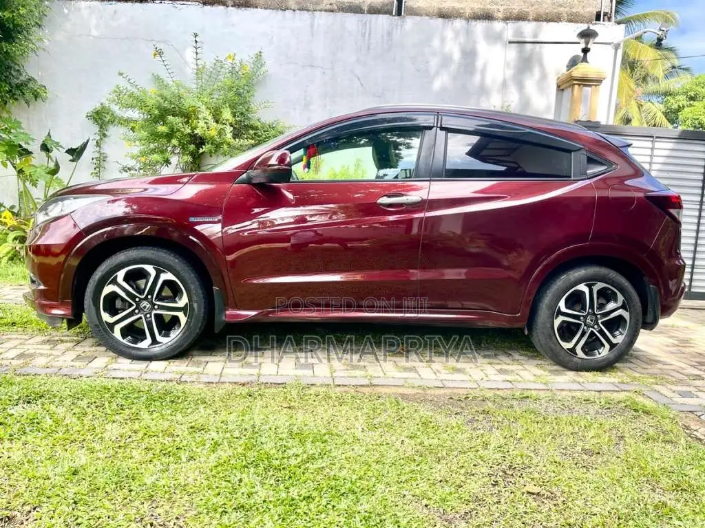 Honda Vezel 2014 SUV (Used)
