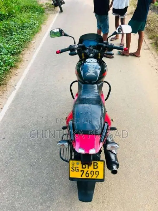 Bajaj Pulsar 2017 Motorbike (Used)