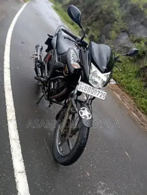 Hero Hunk 2014 Motorbike (Used)