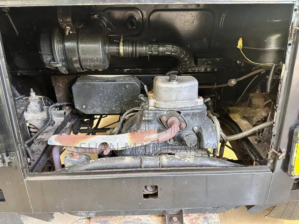 Bajaj 4 Stroke 2015 Three Wheel (Used)