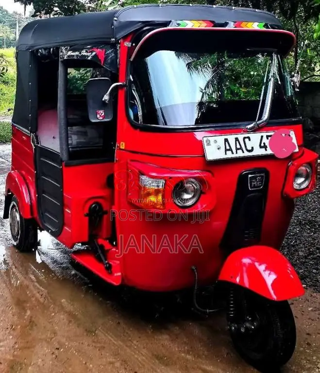 Bajaj RE 205 2012 Three Wheel (Used)